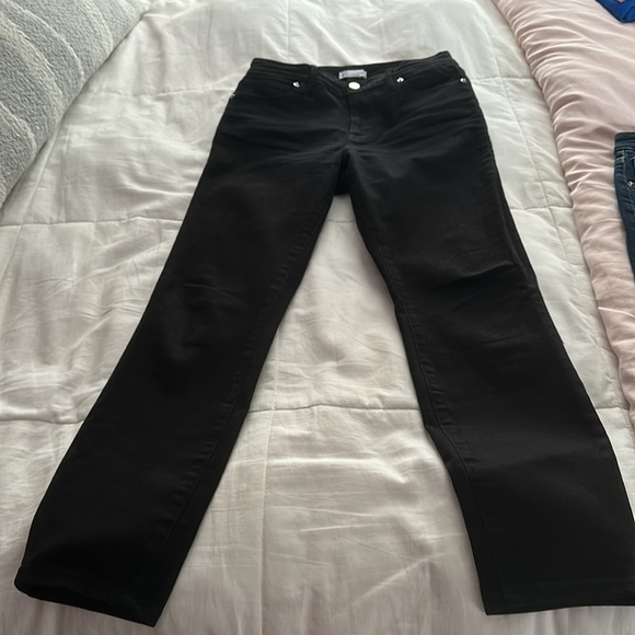 GOOD AMERICAN SIZE 2 BLACK STRAIGHT JEANS - Picture 1 of 3